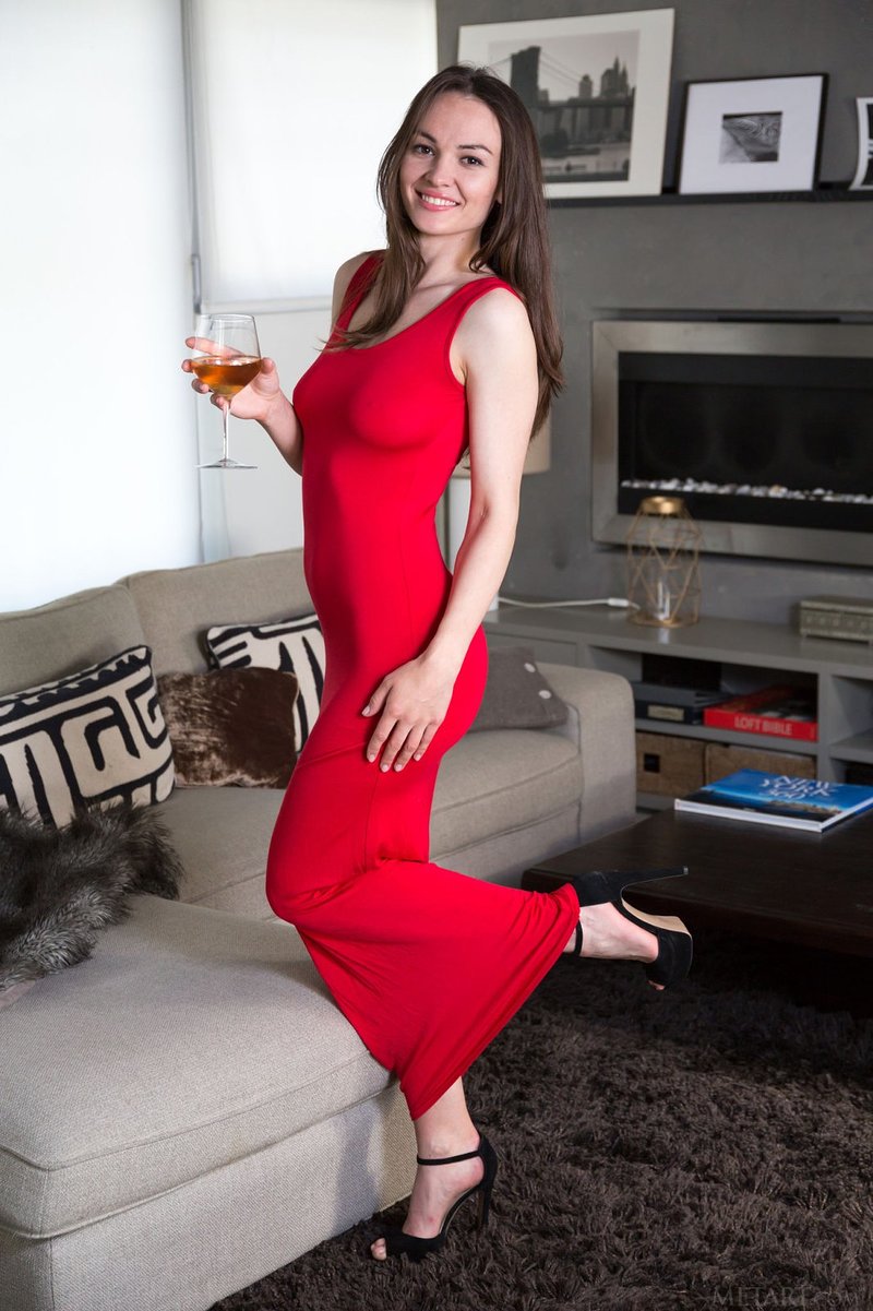 Нина, 43