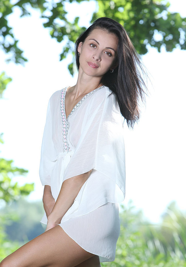 Нина, 29